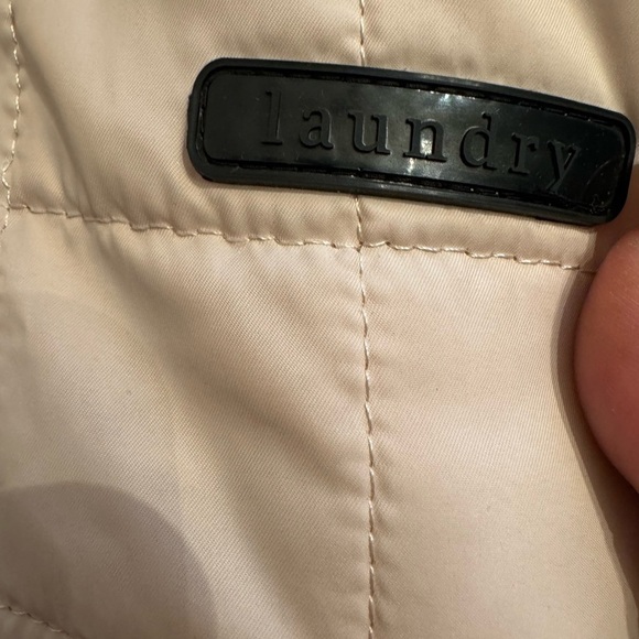 Laundry by Shelly Segal cream colour light wait quilted size M women jacket - Picture 4 of 5